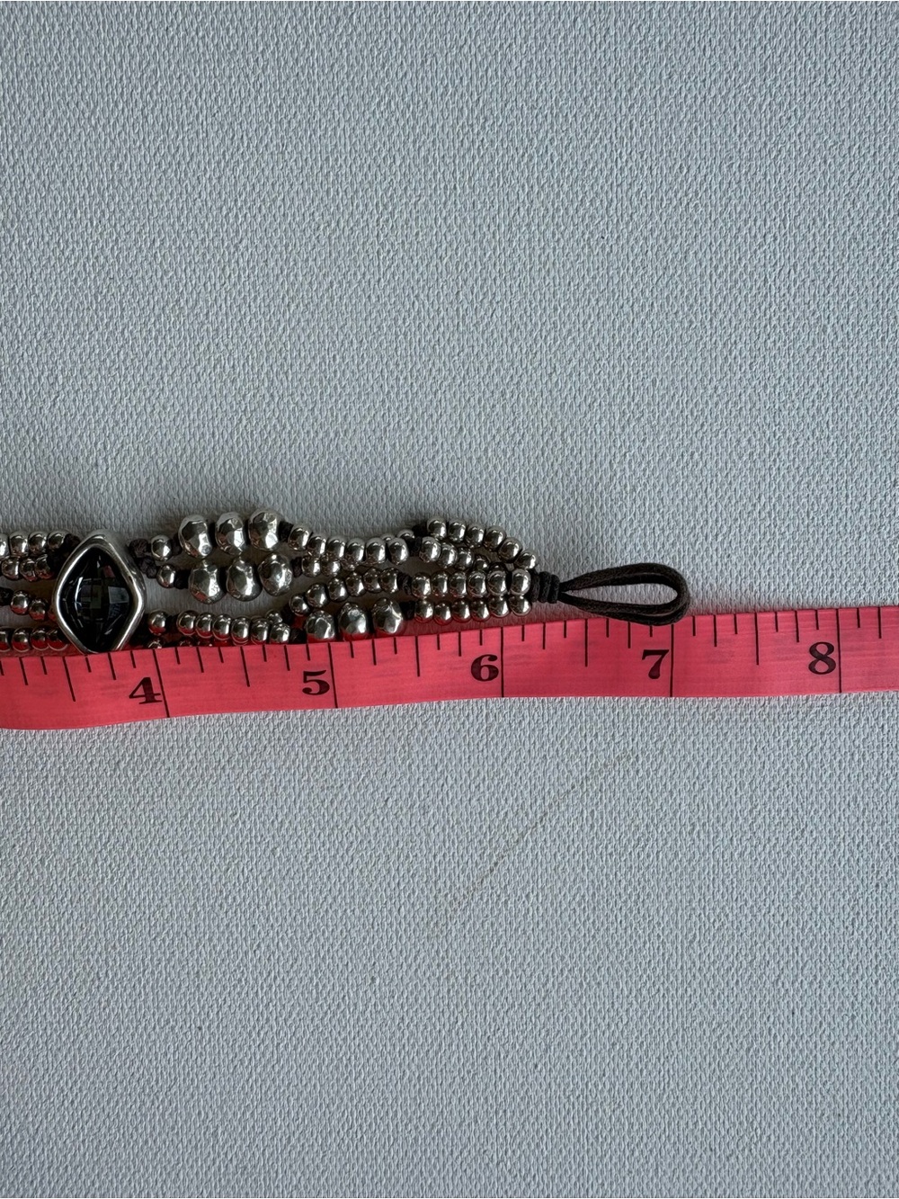 Uno de 50 Silver Beaded Leather Bracelet - Picture 6 of 6